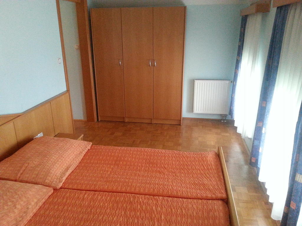 Penzion Zeleni Kakadu Марибор Экстерьер фото